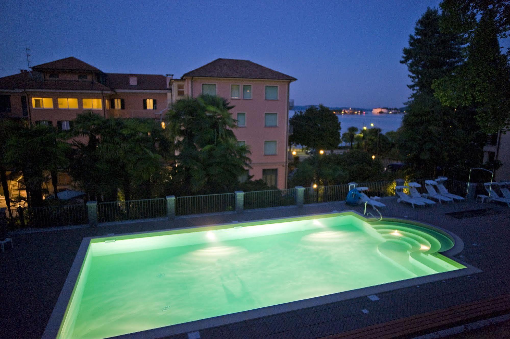 Hotel Beau Rivage Baveno Exterior photo